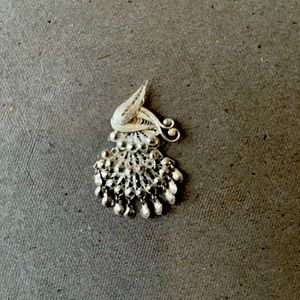 Vintage articulated earring